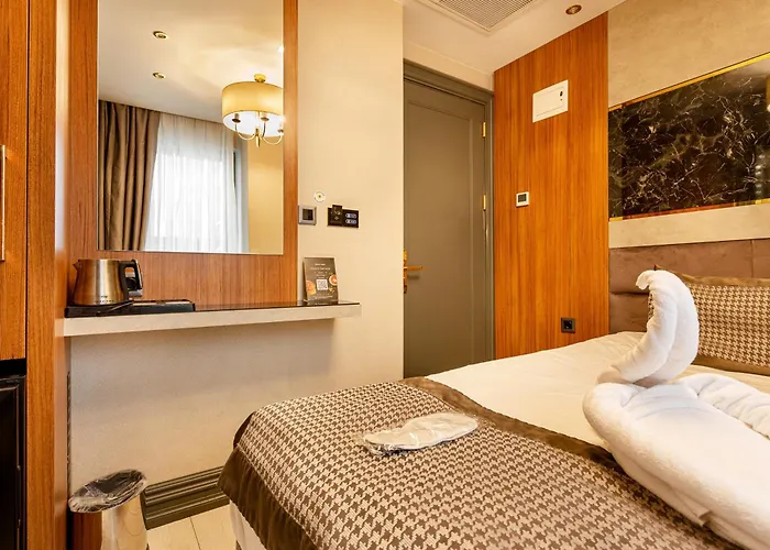 Santra Hotel